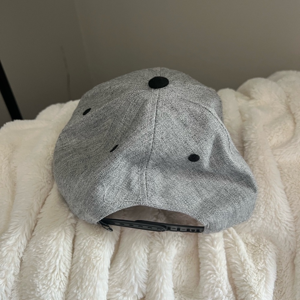 Gray and Black Reckless Snapback Hat - image 6